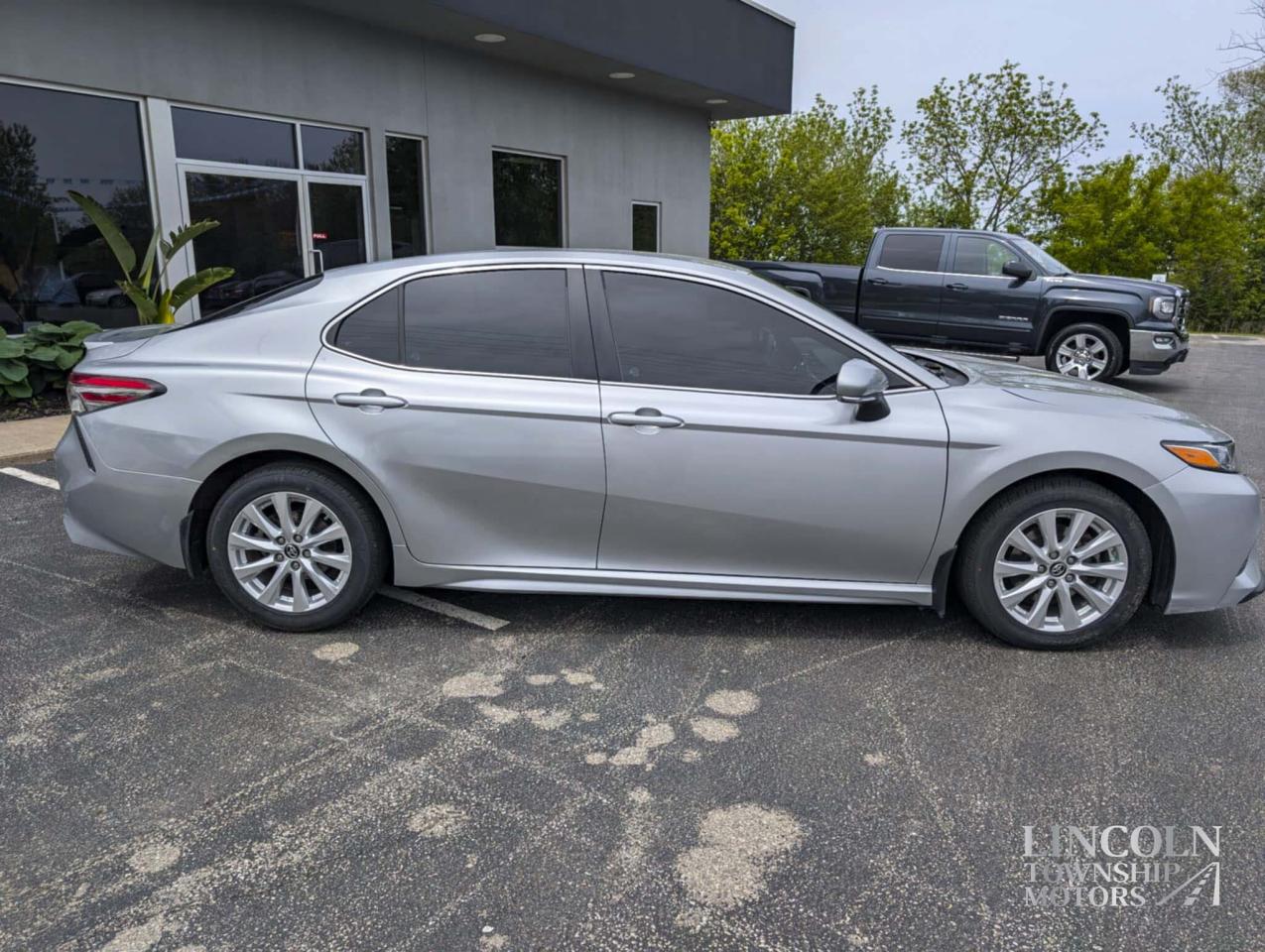 2018 Toyota Camry SE- Heated Seats, Backup Cam, Clean CarFax & More! Photo