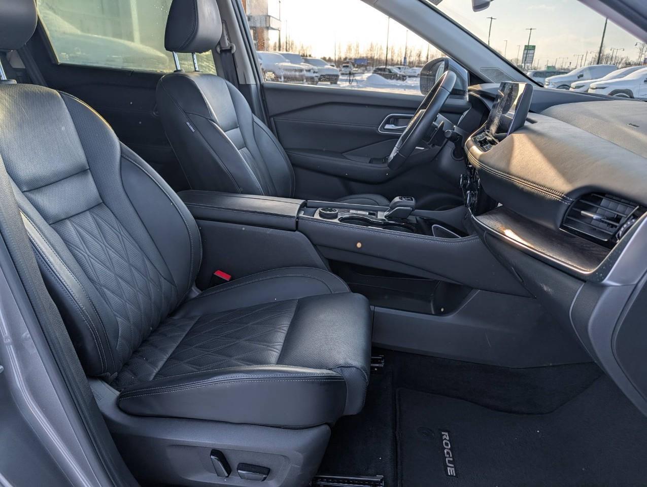 2024 Nissan Rogue Platinum HEADS-UP DISPLAY Photo4