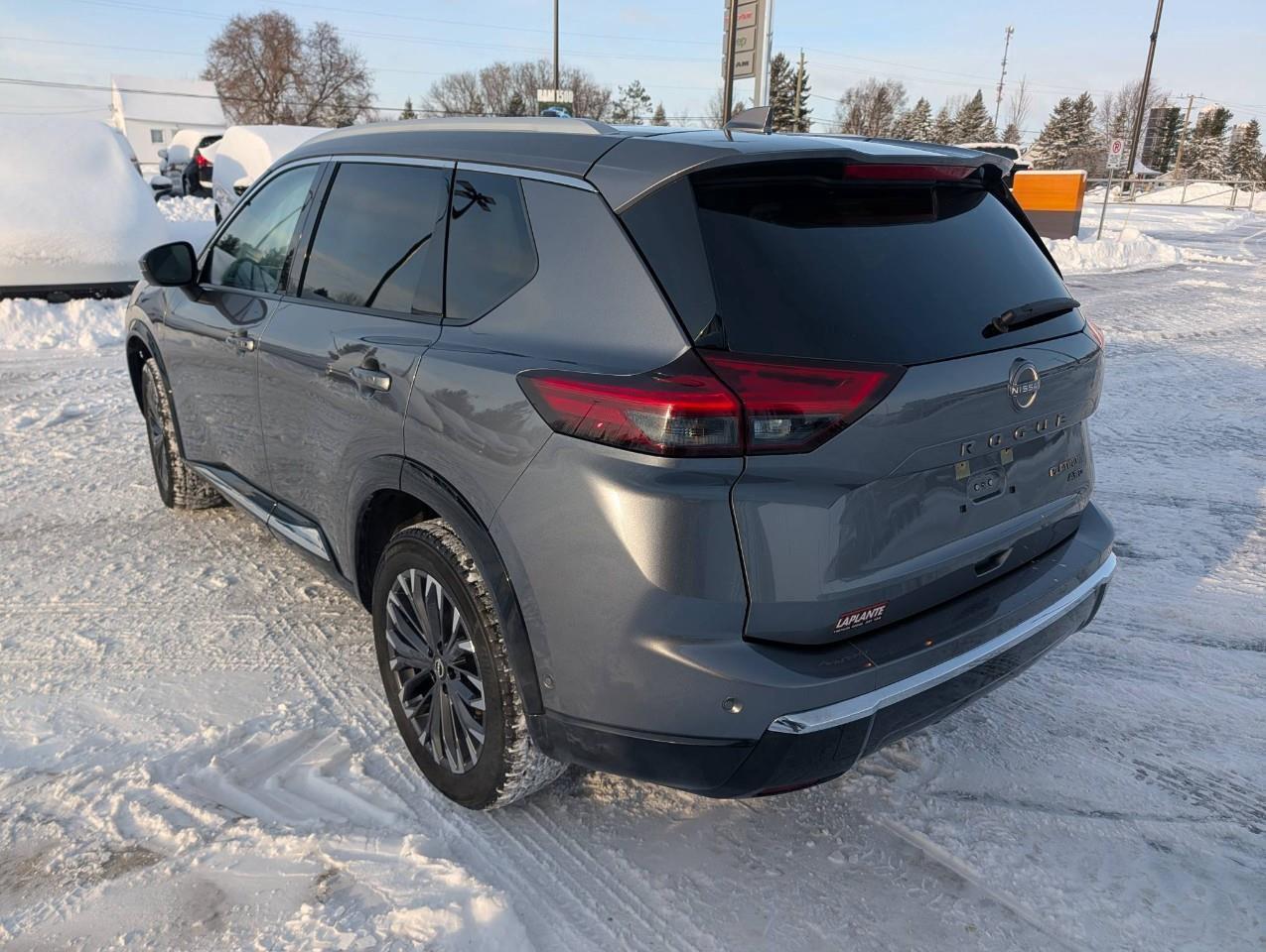 2024 Nissan Rogue Platinum HEADS-UP DISPLAY Photo