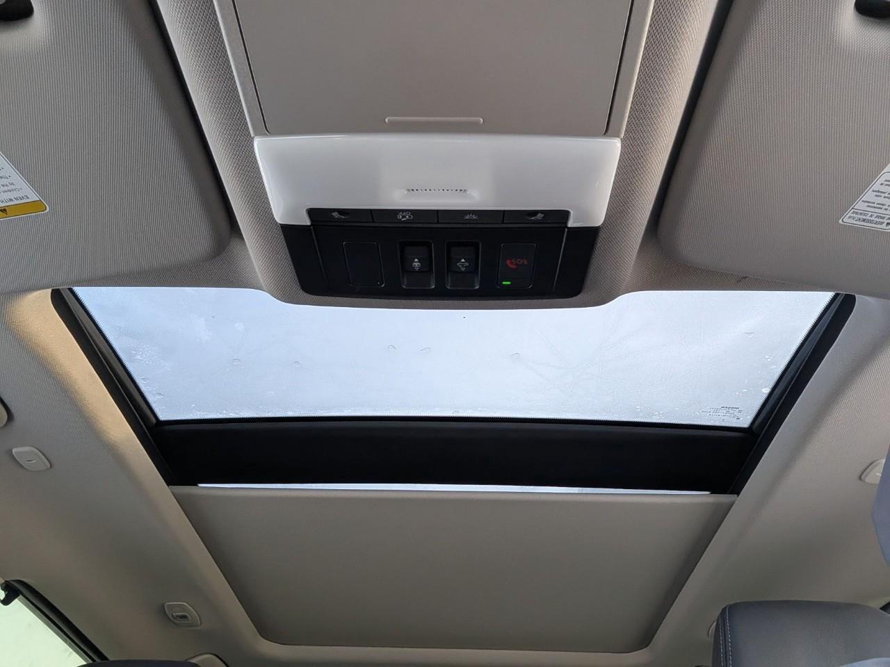 2024 Nissan Rogue Platinum HEADS-UP DISPLAY Photo