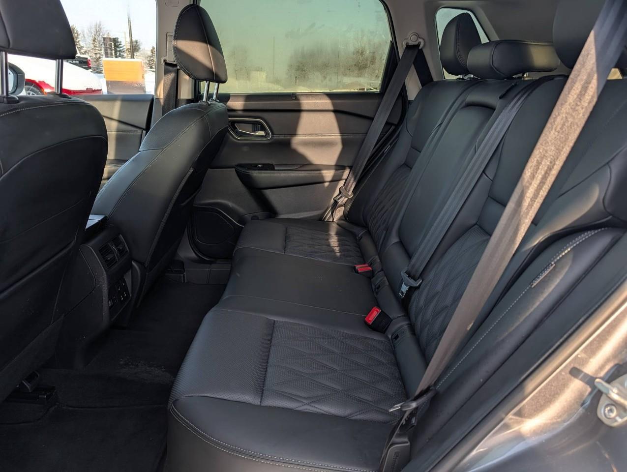 2024 Nissan Rogue Platinum HEADS-UP DISPLAY Photo