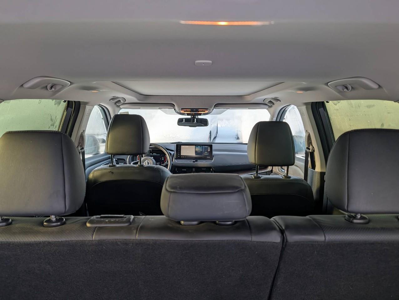 2024 Nissan Rogue Platinum HEADS-UP DISPLAY Photo