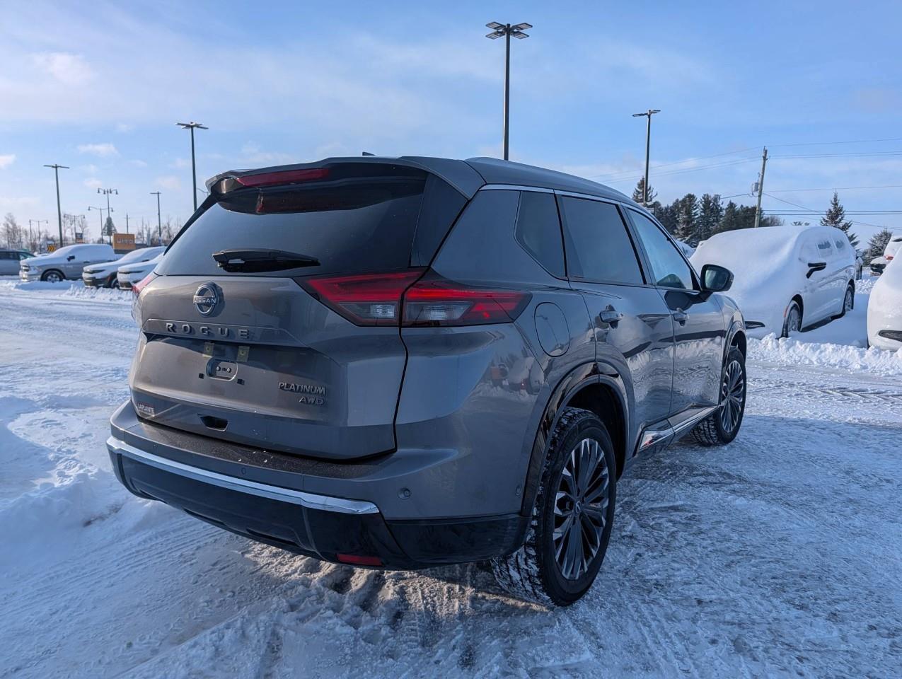 2024 Nissan Rogue Platinum HEADS-UP DISPLAY Photo