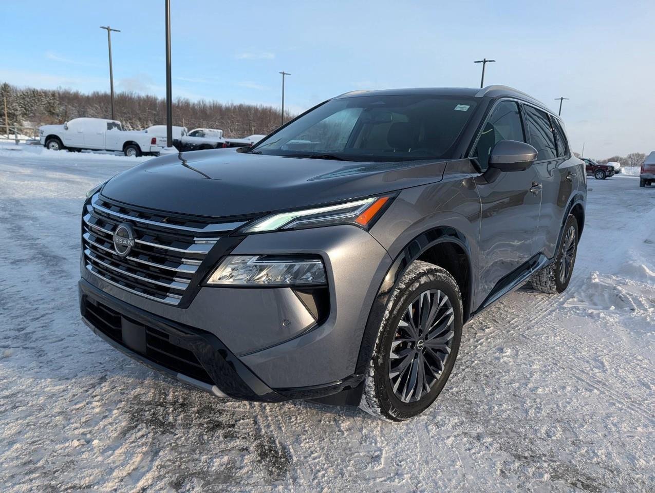 2024 Nissan Rogue Platinum HEADS-UP DISPLAY Photo