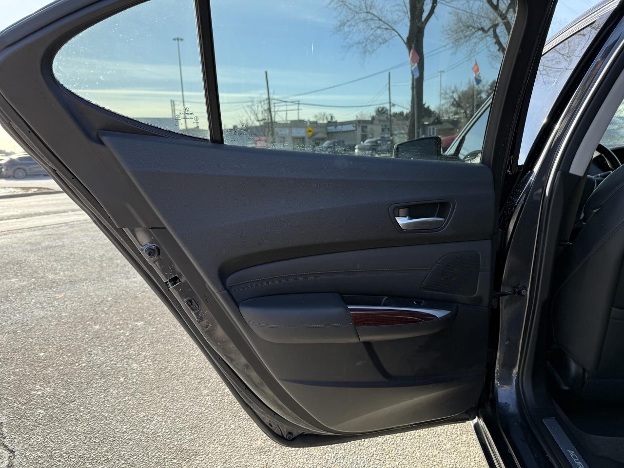 2015 Acura TLX SH-AWD l V6 l 3.5L l Tech Pkg l Trade In l Photo