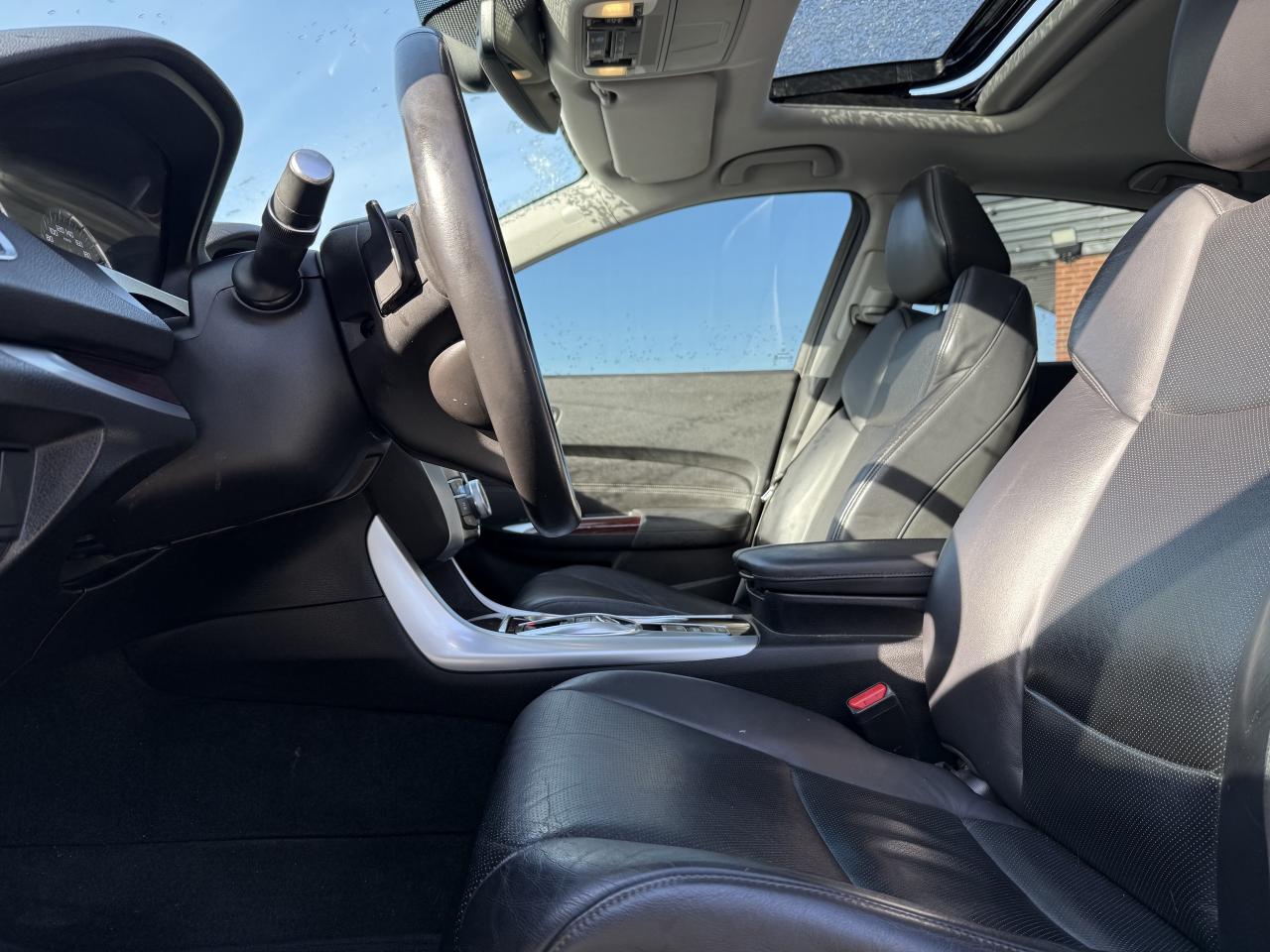 2015 Acura TLX SH-AWD l V6 l 3.5L l Tech Pkg l Trade In l Photo