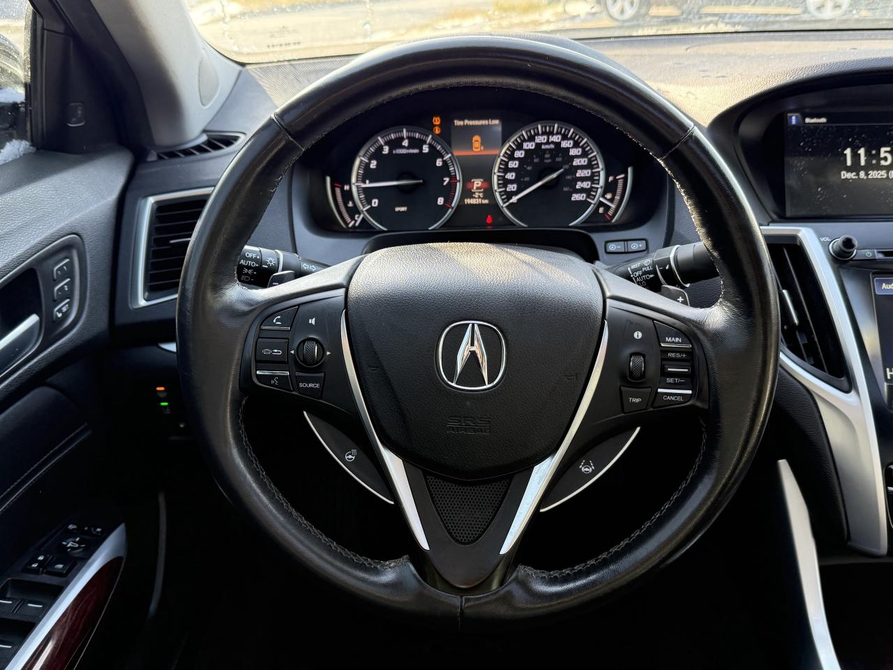 2015 Acura TLX SH-AWD l V6 l 3.5L l Tech Pkg l Trade In l Photo