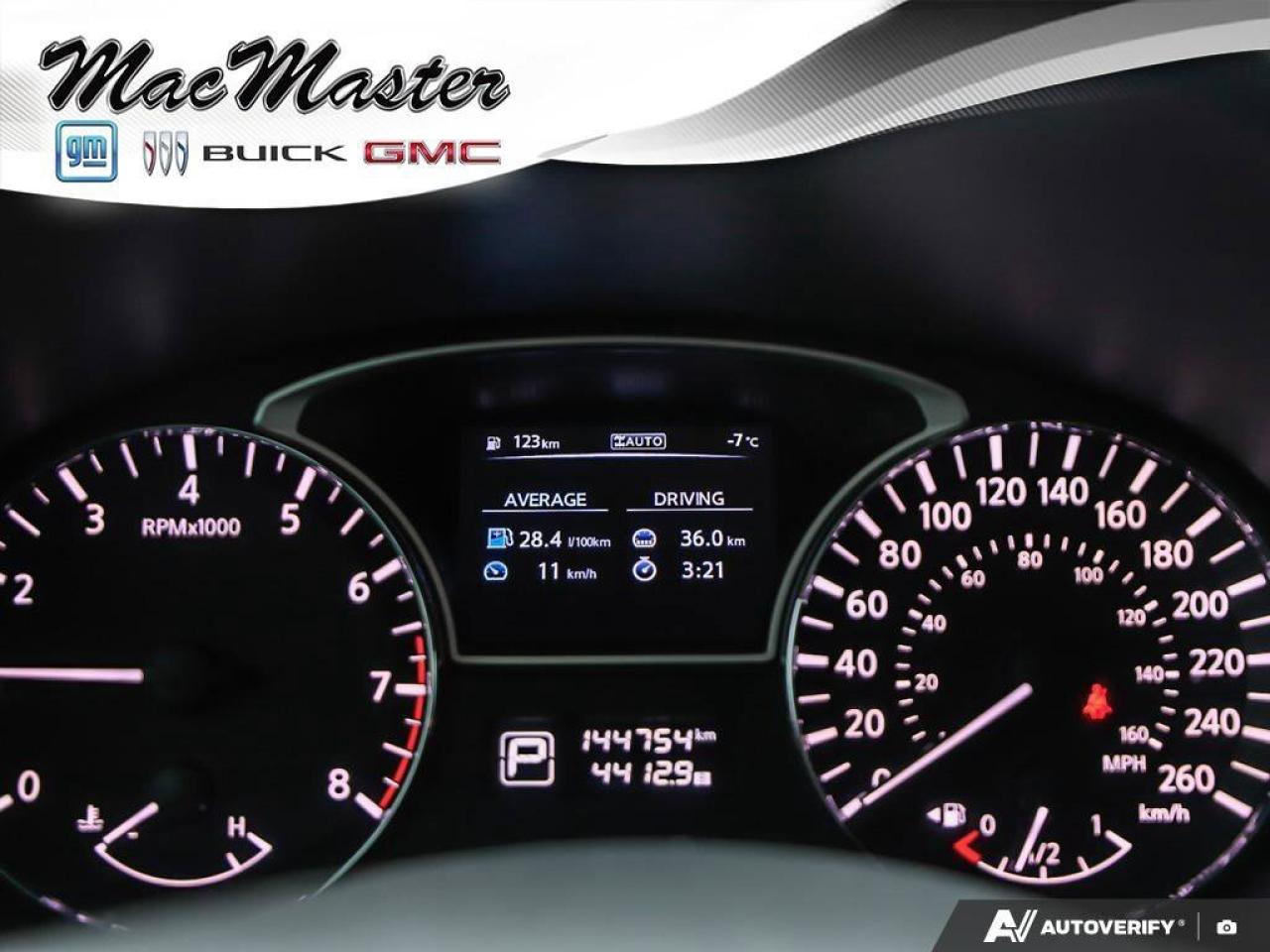 2014 Nissan Pathfinder SLSL, 3.5L V6, CVT, LEATHER, ALLOYS, 7-PASSENGER, Photo