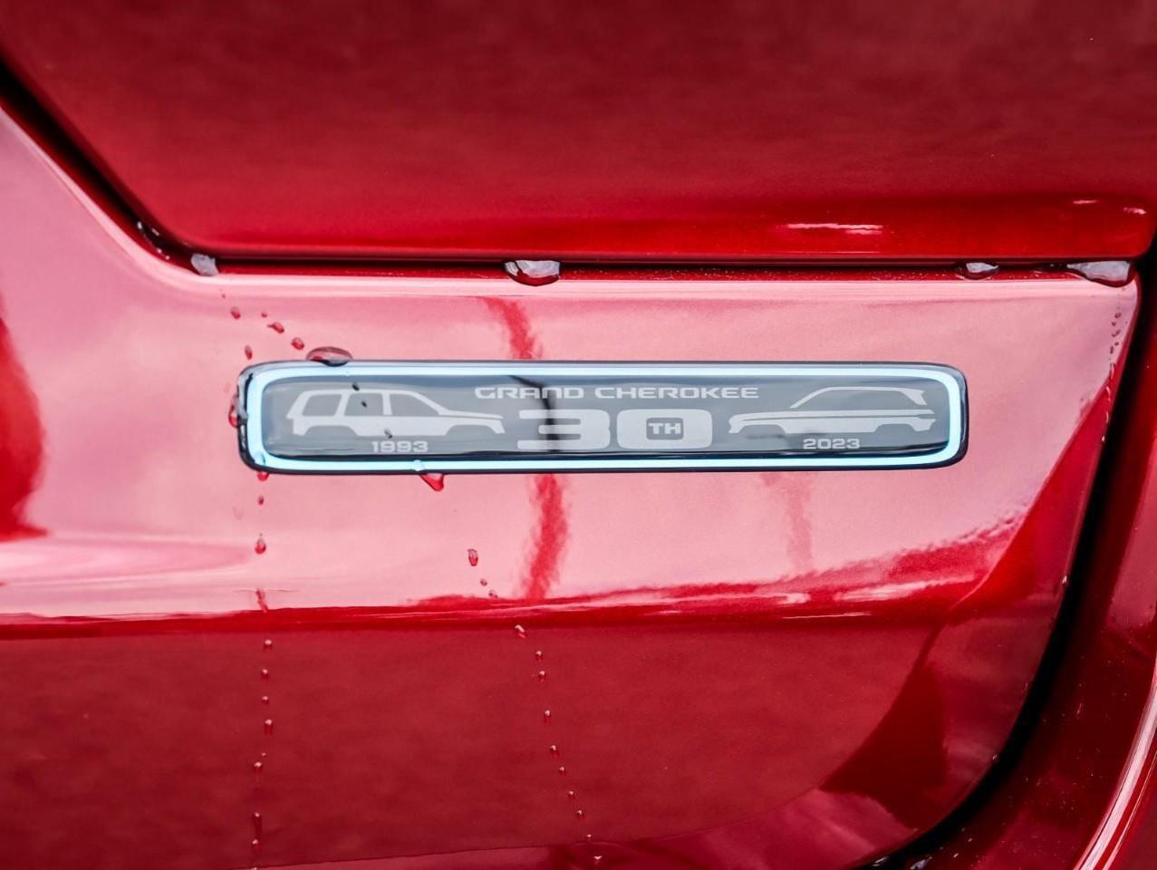 2023 Jeep Grand Cherokee 4xe Incl. Panoramic Sunroof + Surround Camera Photo