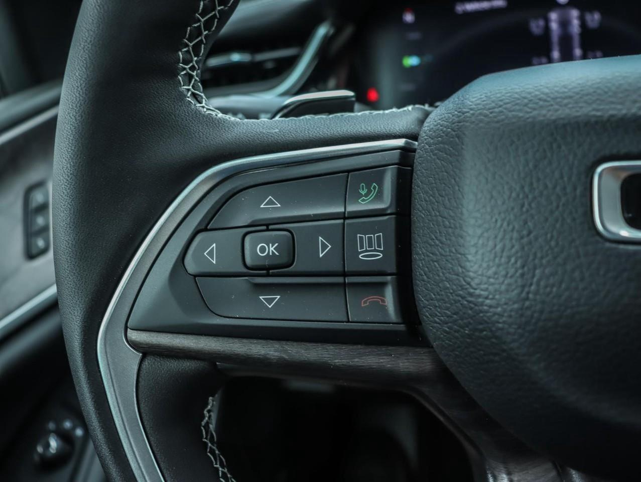 2023 Jeep Grand Cherokee 4xe Incl. Panoramic Sunroof + Surround Camera Photo