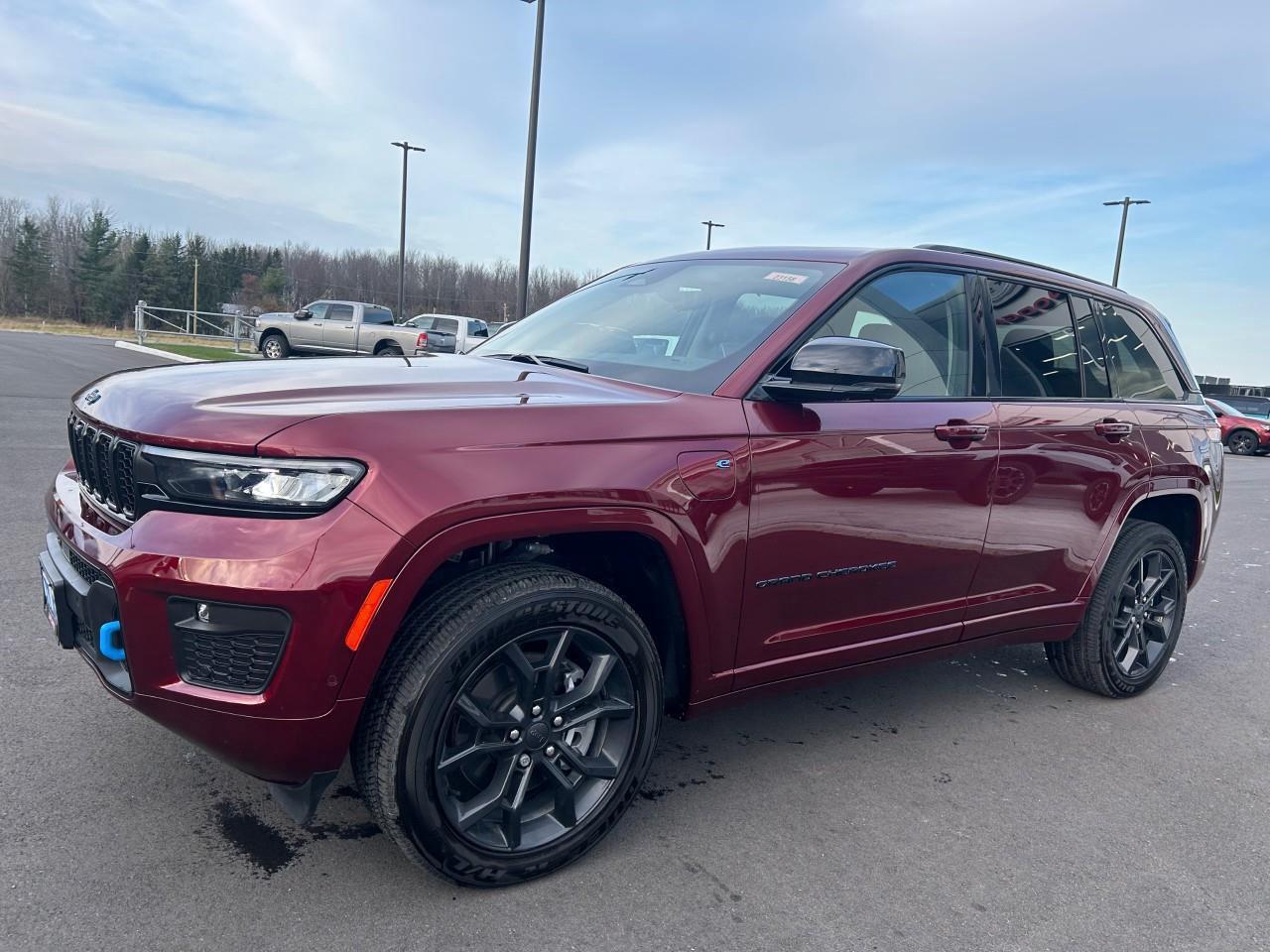 2023 Jeep Grand Cherokee 4xe Incl. Panoramic Sunroof + Surround Camera Photo