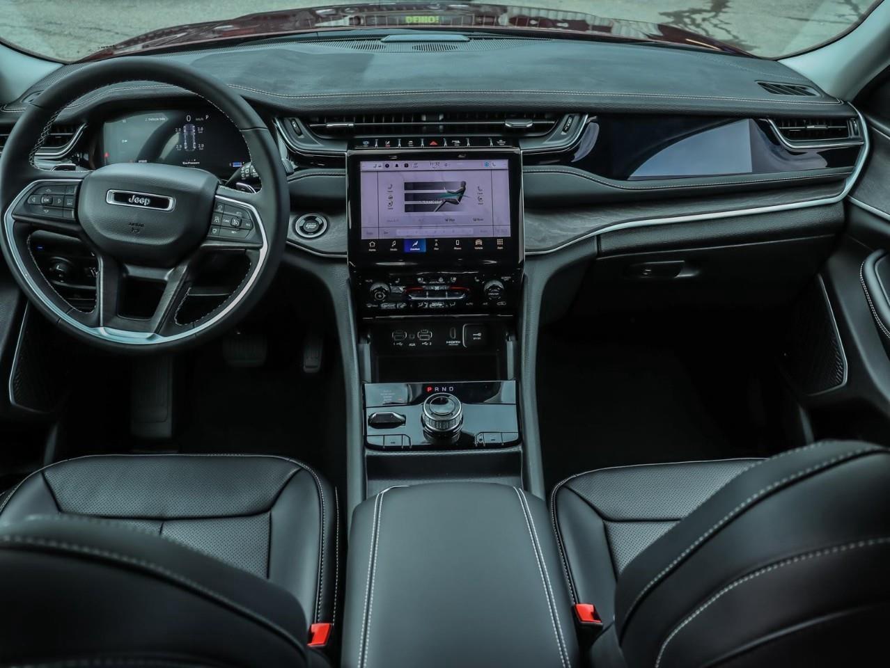 2023 Jeep Grand Cherokee 4xe Incl. Panoramic Sunroof + Surround Camera Photo