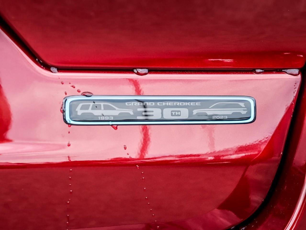 2023 Jeep Grand Cherokee 4xe Incl. Panoramic Sunroof + Surround Camera Photo