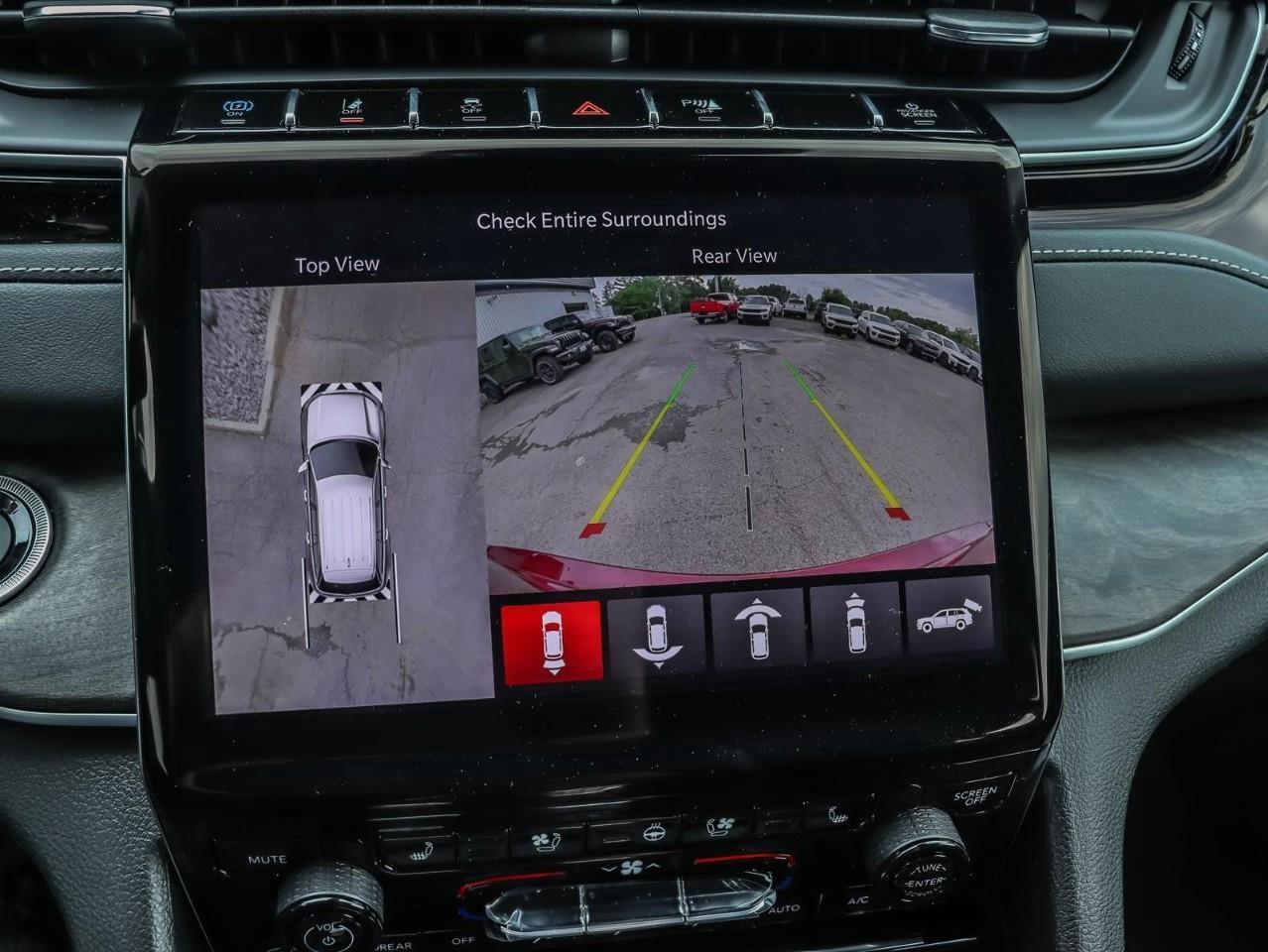 2023 Jeep Grand Cherokee 4xe Incl. Panoramic Sunroof + Surround Camera Photo