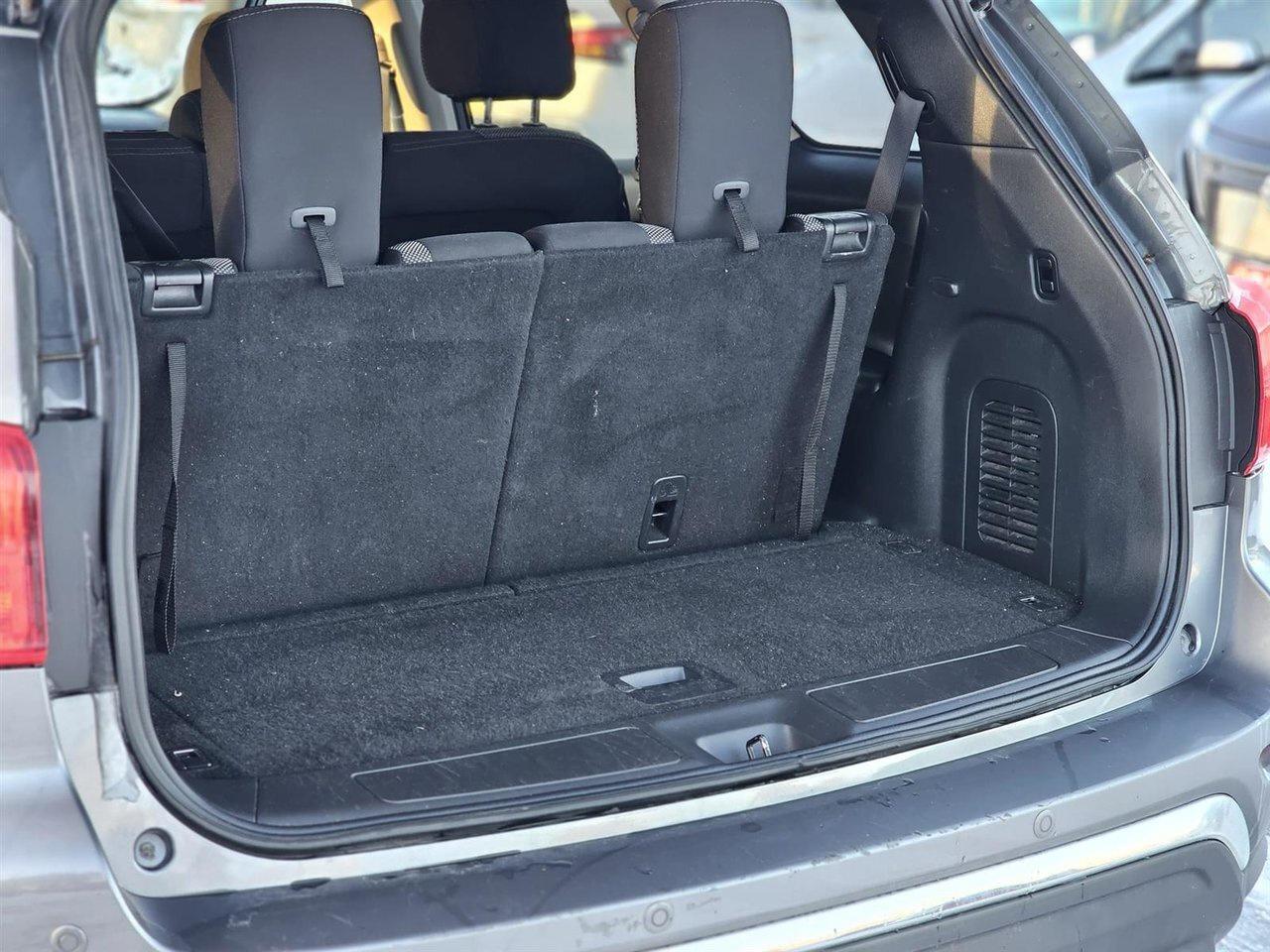 2018 Nissan Pathfinder SV TECH !!! NO ACCIDENTS !!! SOLD AS IS   NO INSPE Photo