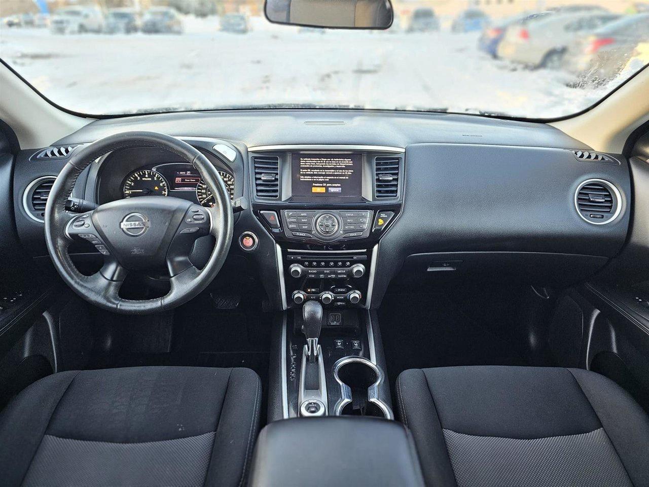 2018 Nissan Pathfinder SV TECH !!! NO ACCIDENTS !!! SOLD AS IS   NO INSPE Photo