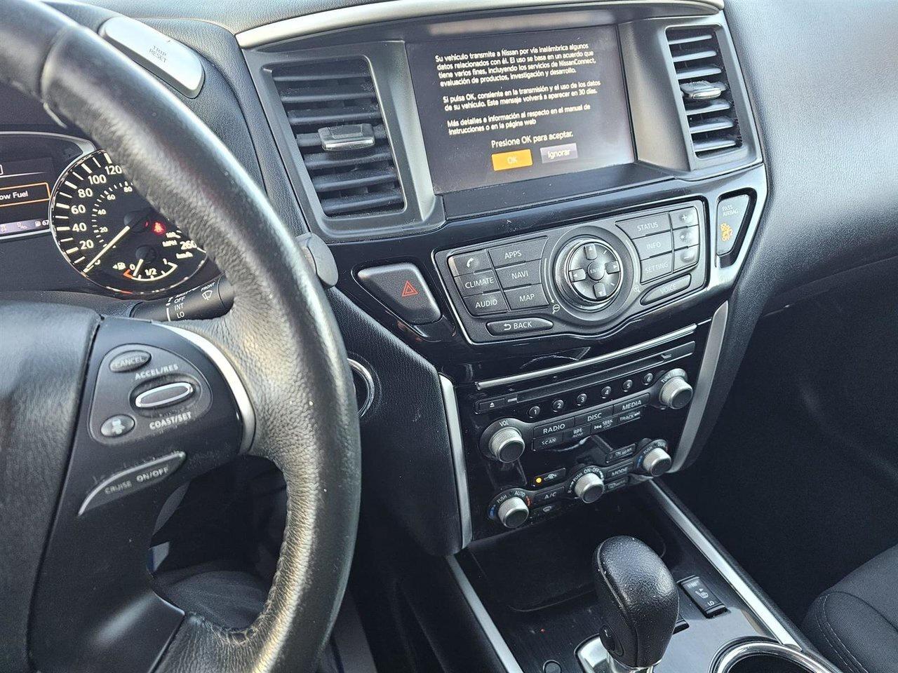 2018 Nissan Pathfinder SV TECH !!! NO ACCIDENTS !!! SOLD AS IS   NO INSPE Photo