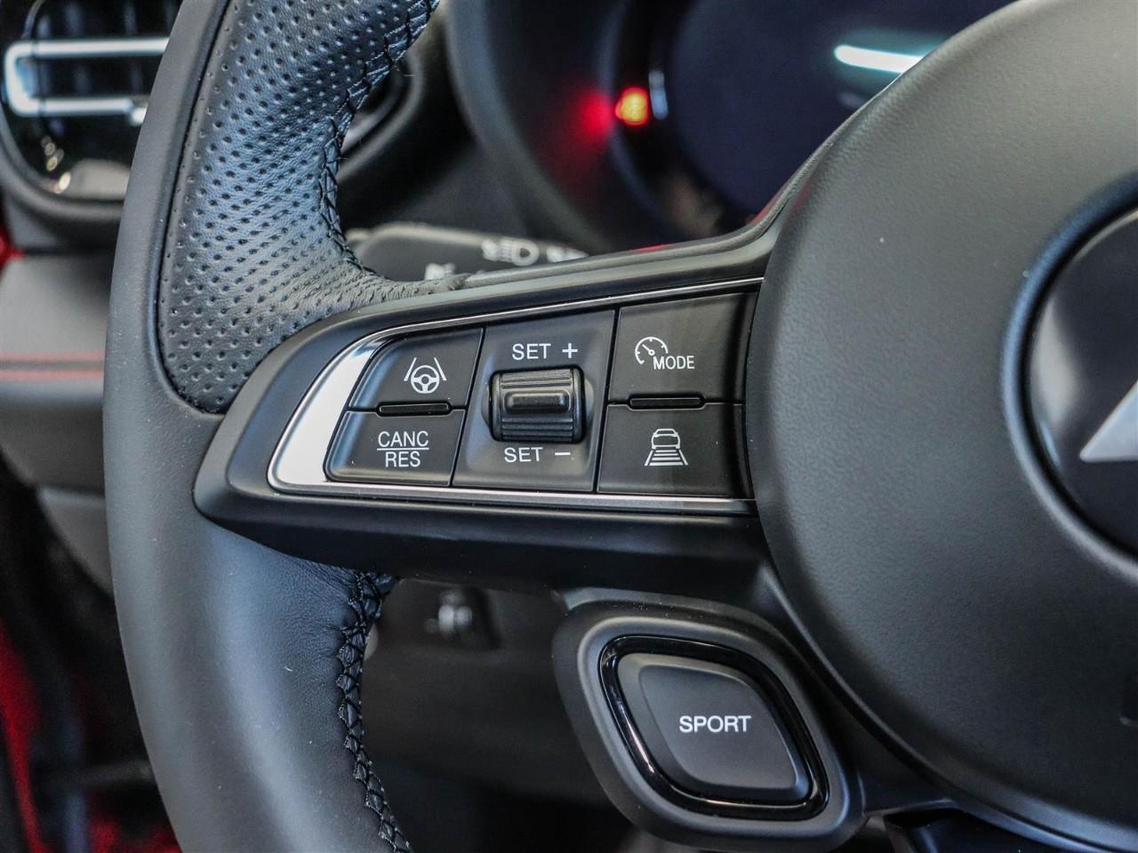 2025 Dodge Hornet GT Incl. Sunroof + Heated/Vented Leather Seats Photo