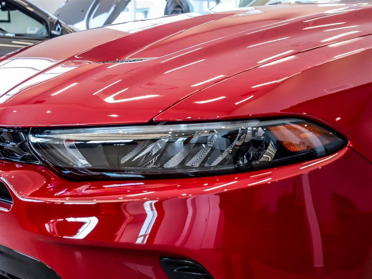 2025 Dodge Hornet GT Incl. Sunroof + Heated/Vented Leather Seats Photo