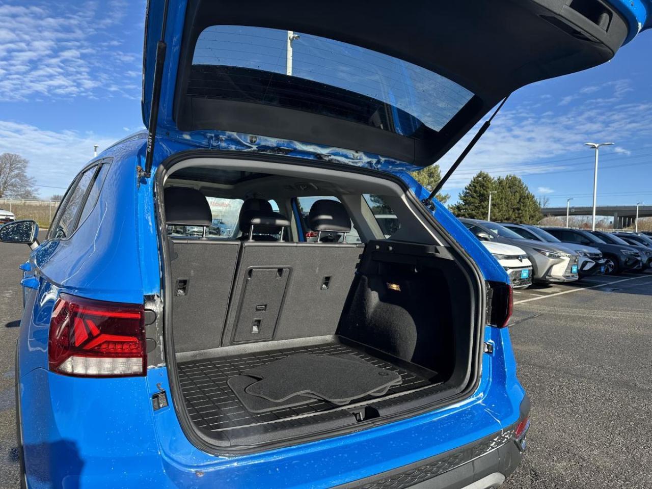 2022 Volkswagen Taos Comfortline 4Motion AWD - Panoramic sunroof Photo