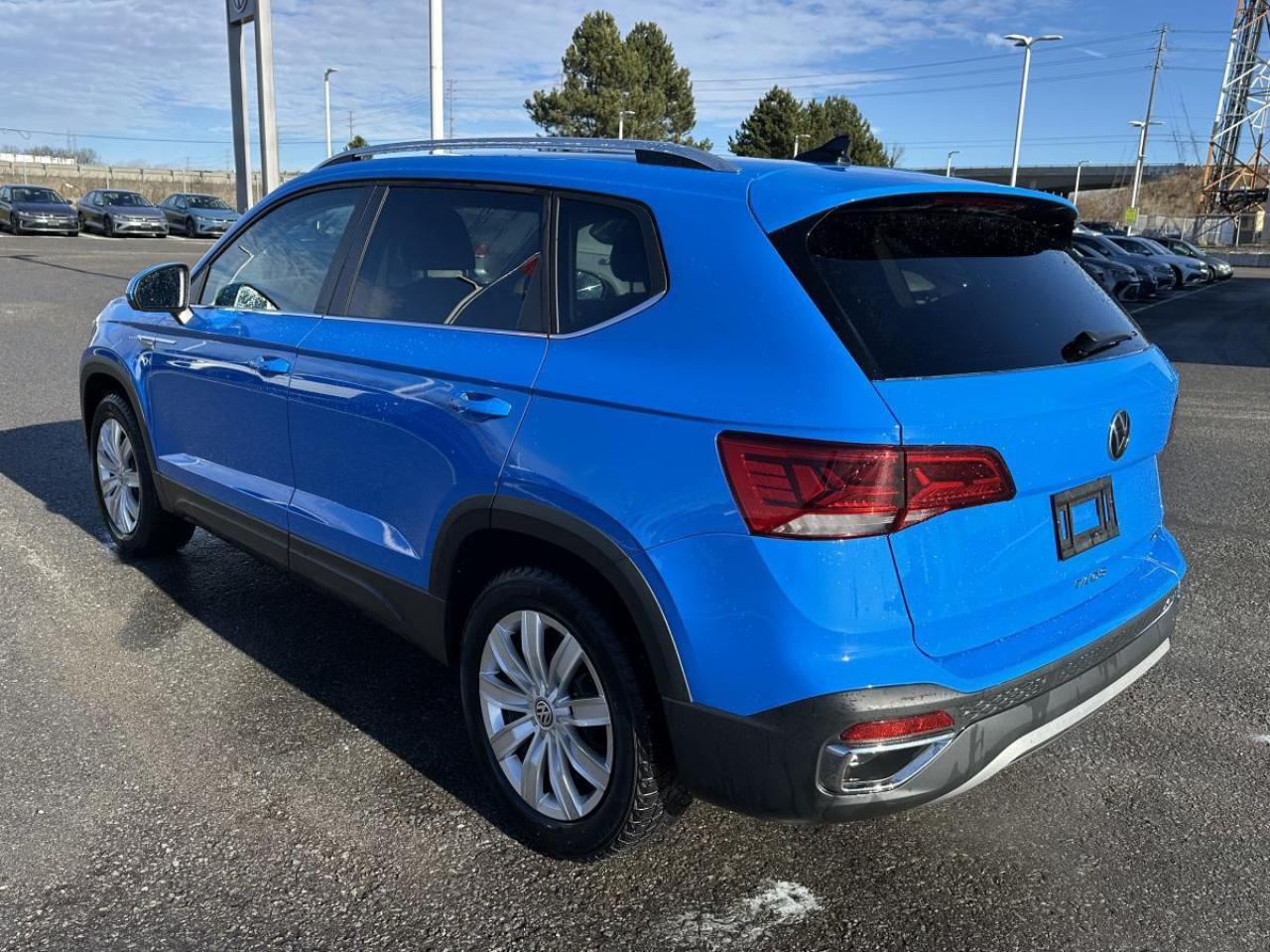 2022 Volkswagen Taos Comfortline 4Motion AWD - Panoramic sunroof Photo