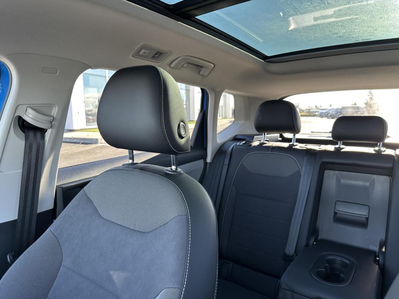 2022 Volkswagen Taos Comfortline 4Motion AWD - Panoramic sunroof Photo