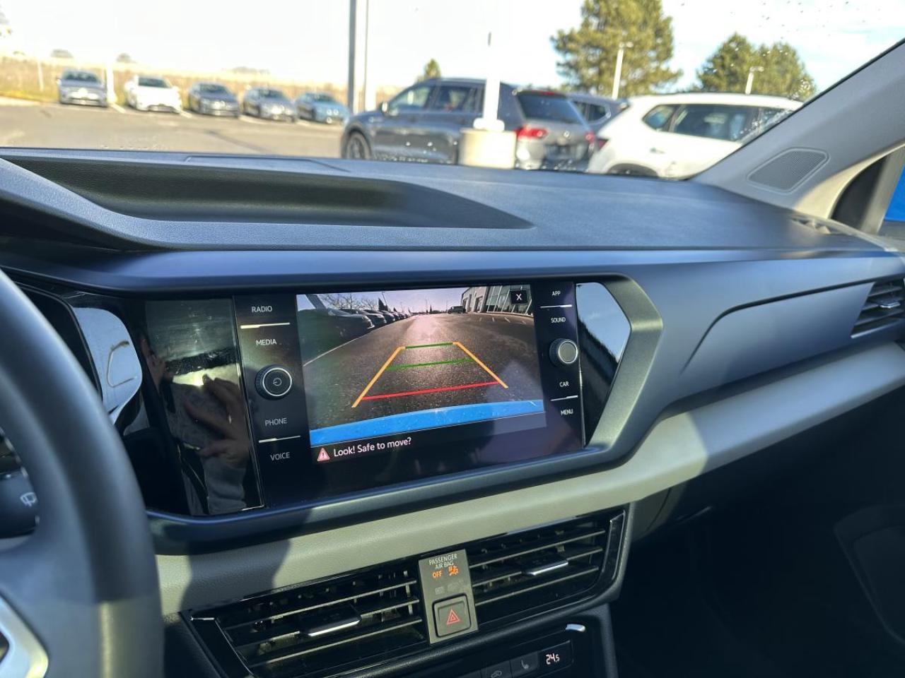 2022 Volkswagen Taos Comfortline 4Motion AWD - Panoramic sunroof Photo