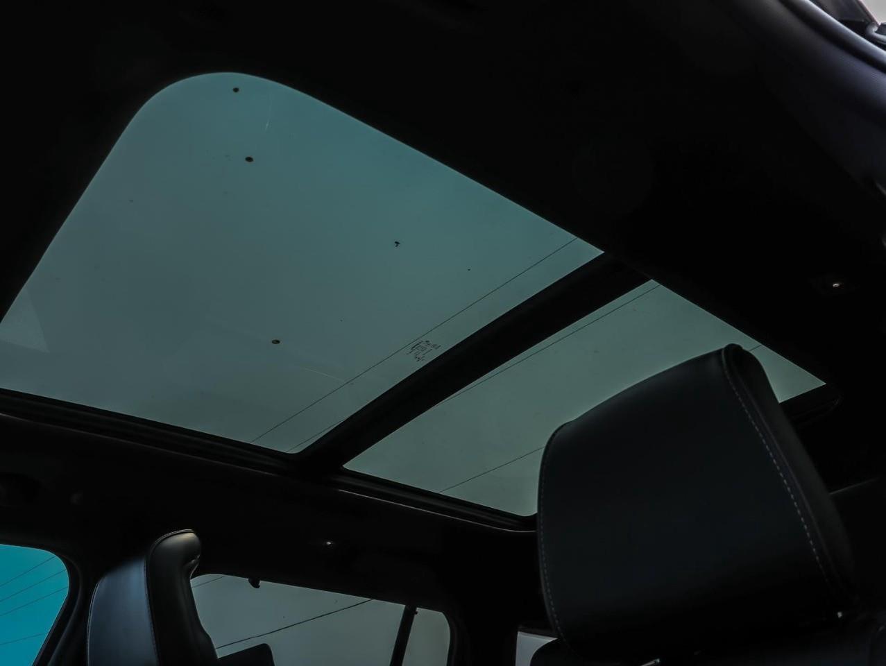 2023 Jeep Grand Cherokee 4xe Overland Incl. Panoramic Sunroof   Rear Seat Video Photo