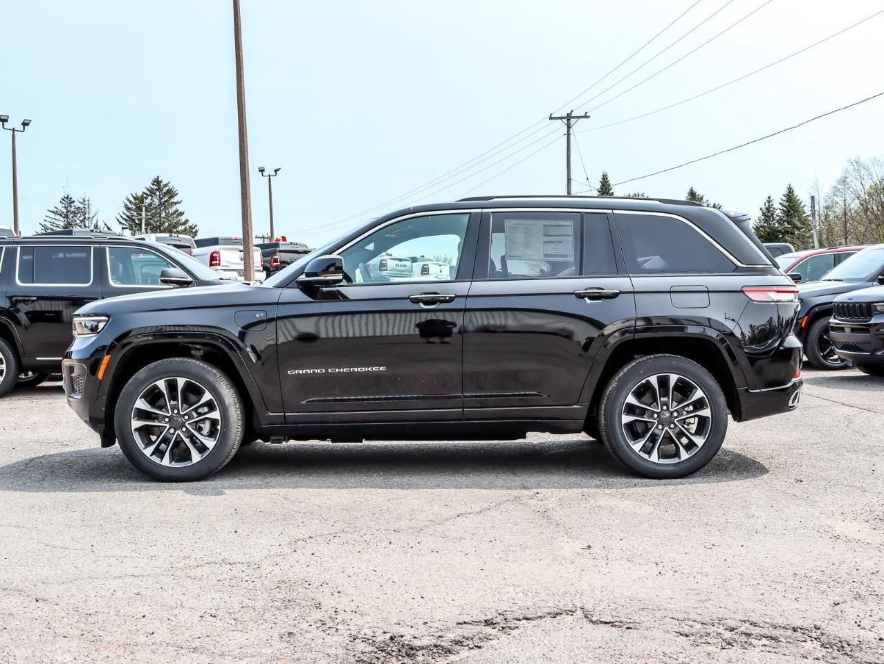 2023 Jeep Grand Cherokee 4xe Overland Incl. Panoramic Sunroof   Rear Seat Video Photo