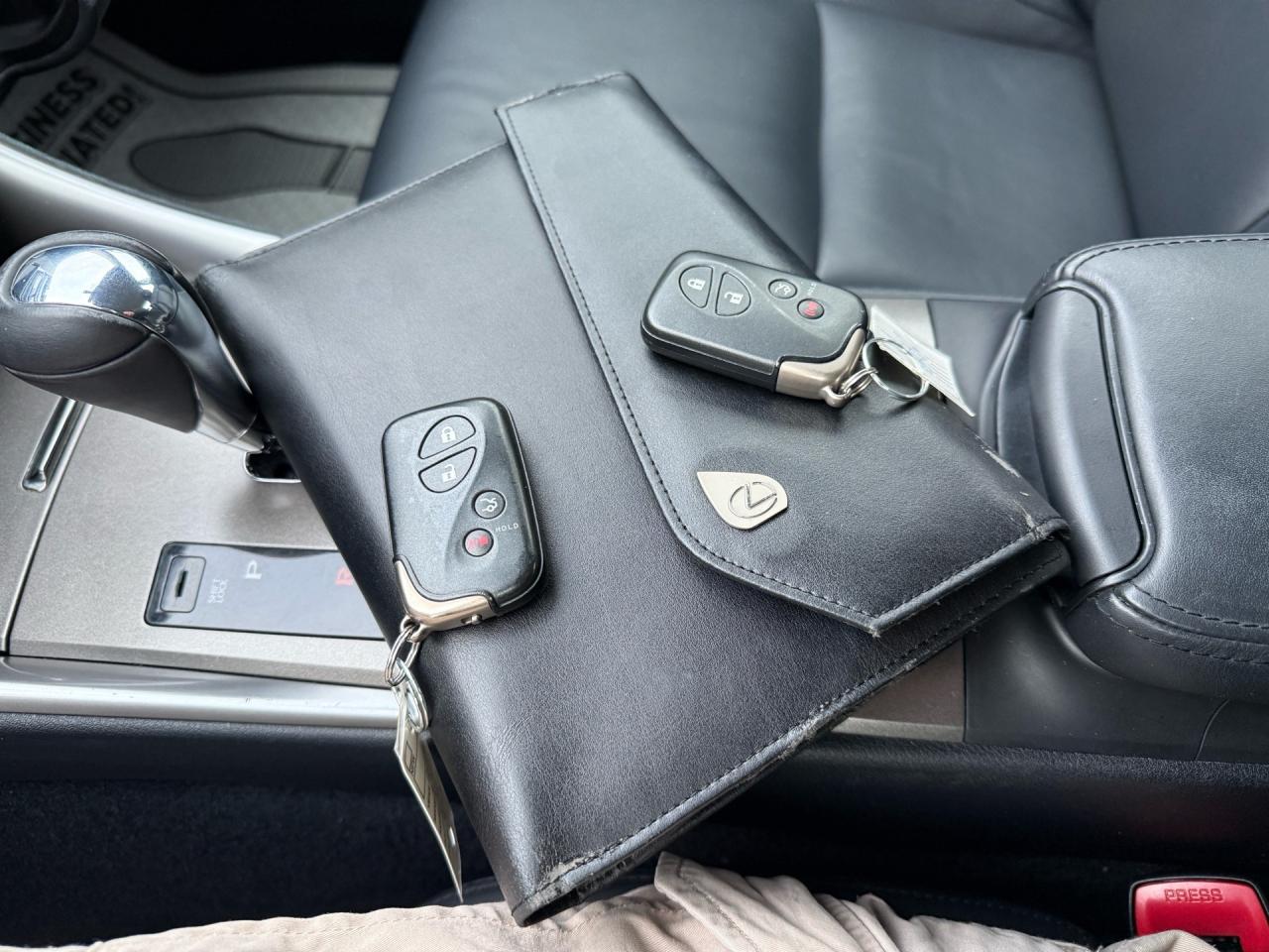 2008 Lexus IS 250 IS 250 RWD Auto  ACCIDENT FREE CERTIFIED MINT Photo