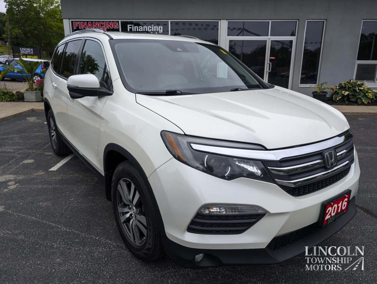 2016 Honda Pilot EX-L - RMT START, CLEAN CARFAX, 8 SEATS, NAV, 4WD Photo