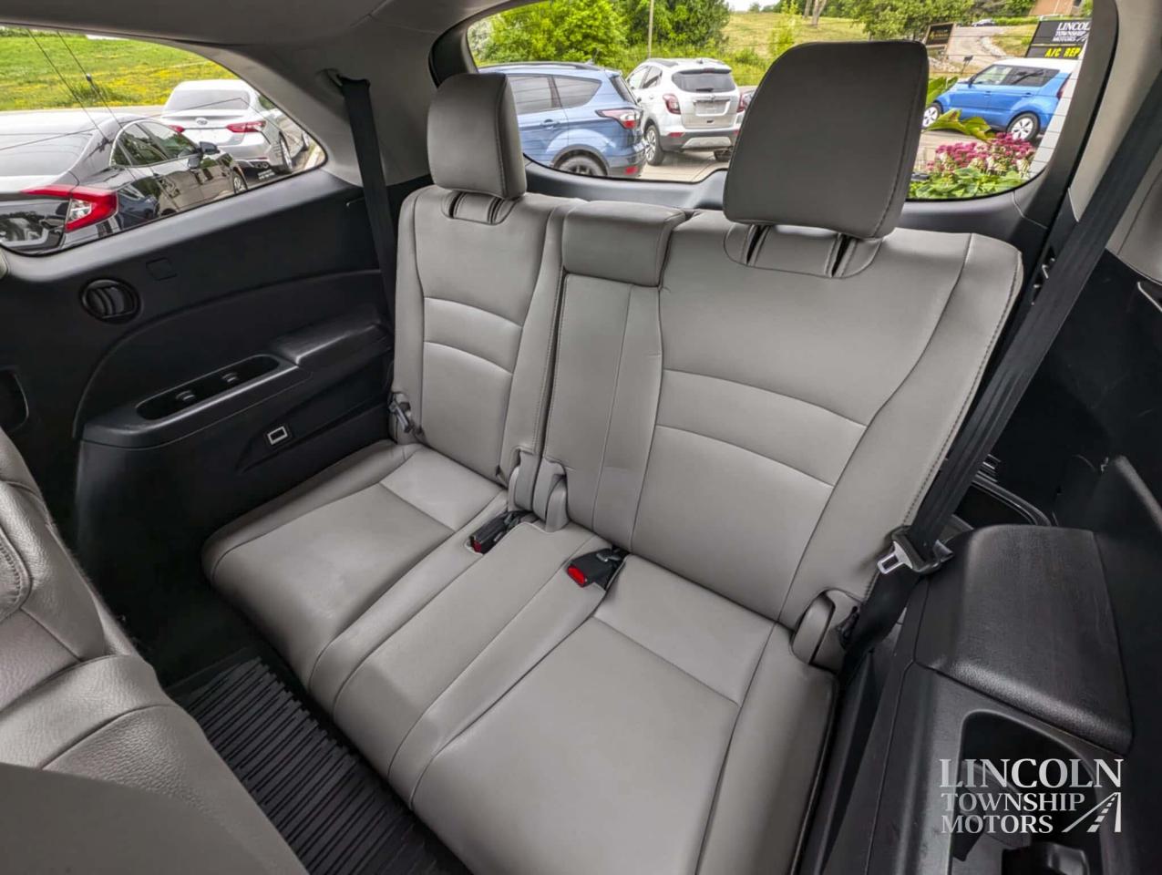 2016 Honda Pilot EX-L - RMT START, CLEAN CARFAX, 8 SEATS, NAV, 4WD Photo