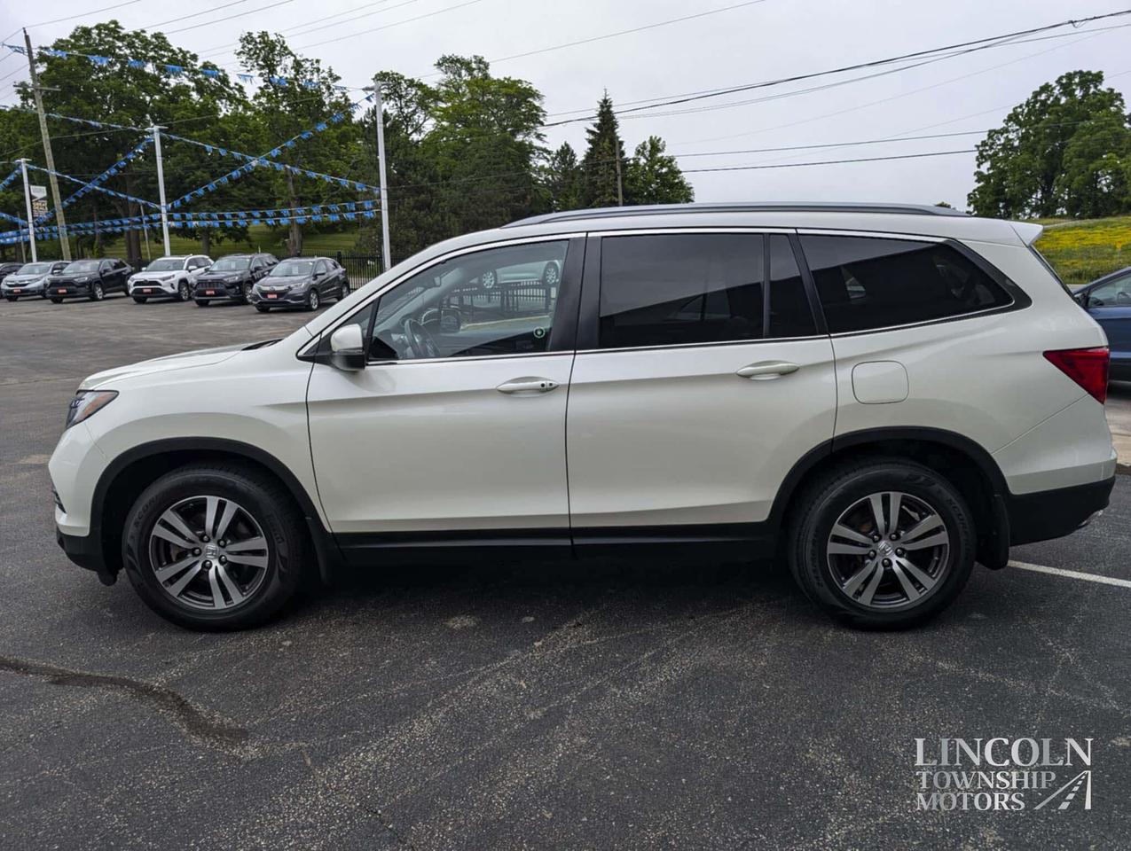 2016 Honda Pilot EX-L - RMT START, CLEAN CARFAX, 8 SEATS, NAV, 4WD Photo