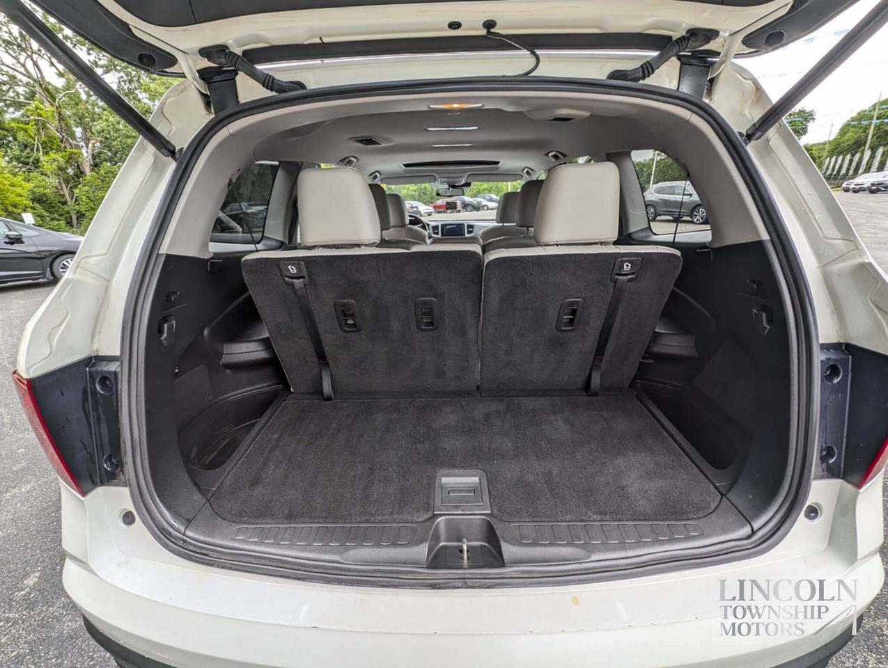 2016 Honda Pilot EX-L - RMT START, CLEAN CARFAX, 8 SEATS, NAV, 4WD Photo