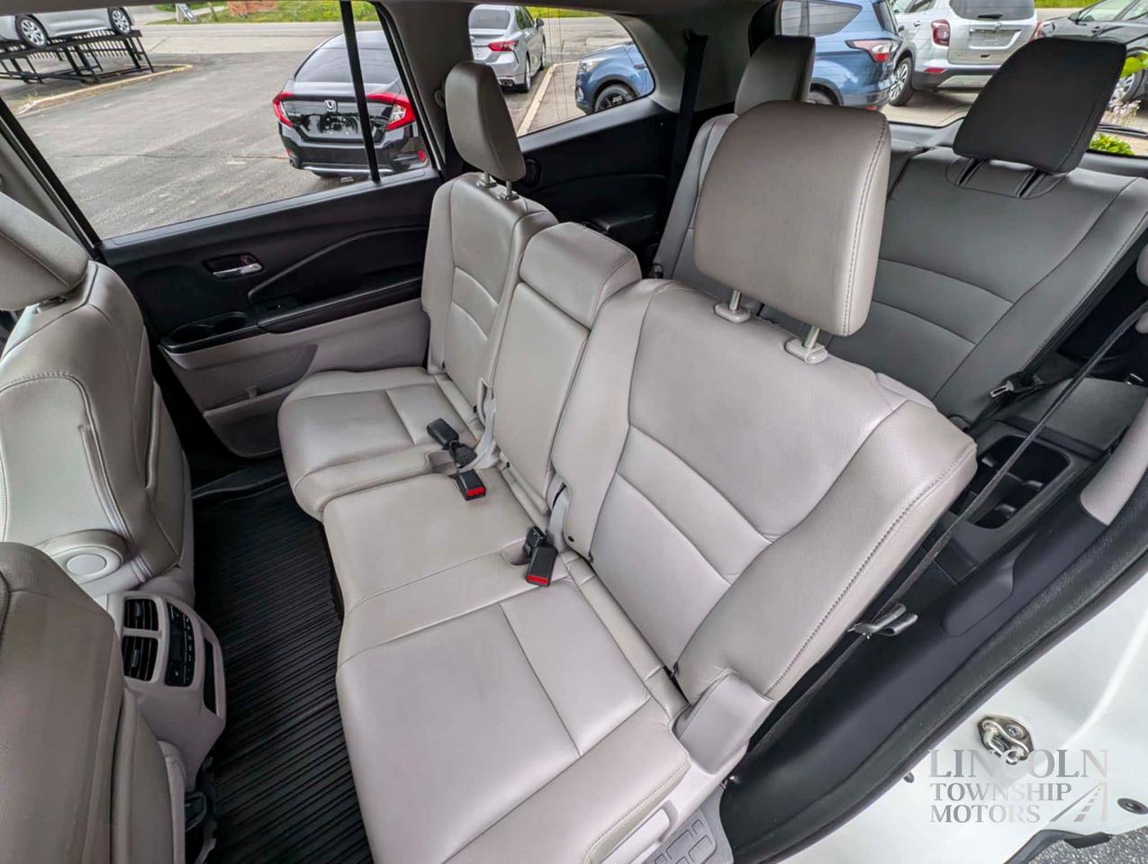 2016 Honda Pilot EX-L - RMT START, CLEAN CARFAX, 8 SEATS, NAV, 4WD Photo