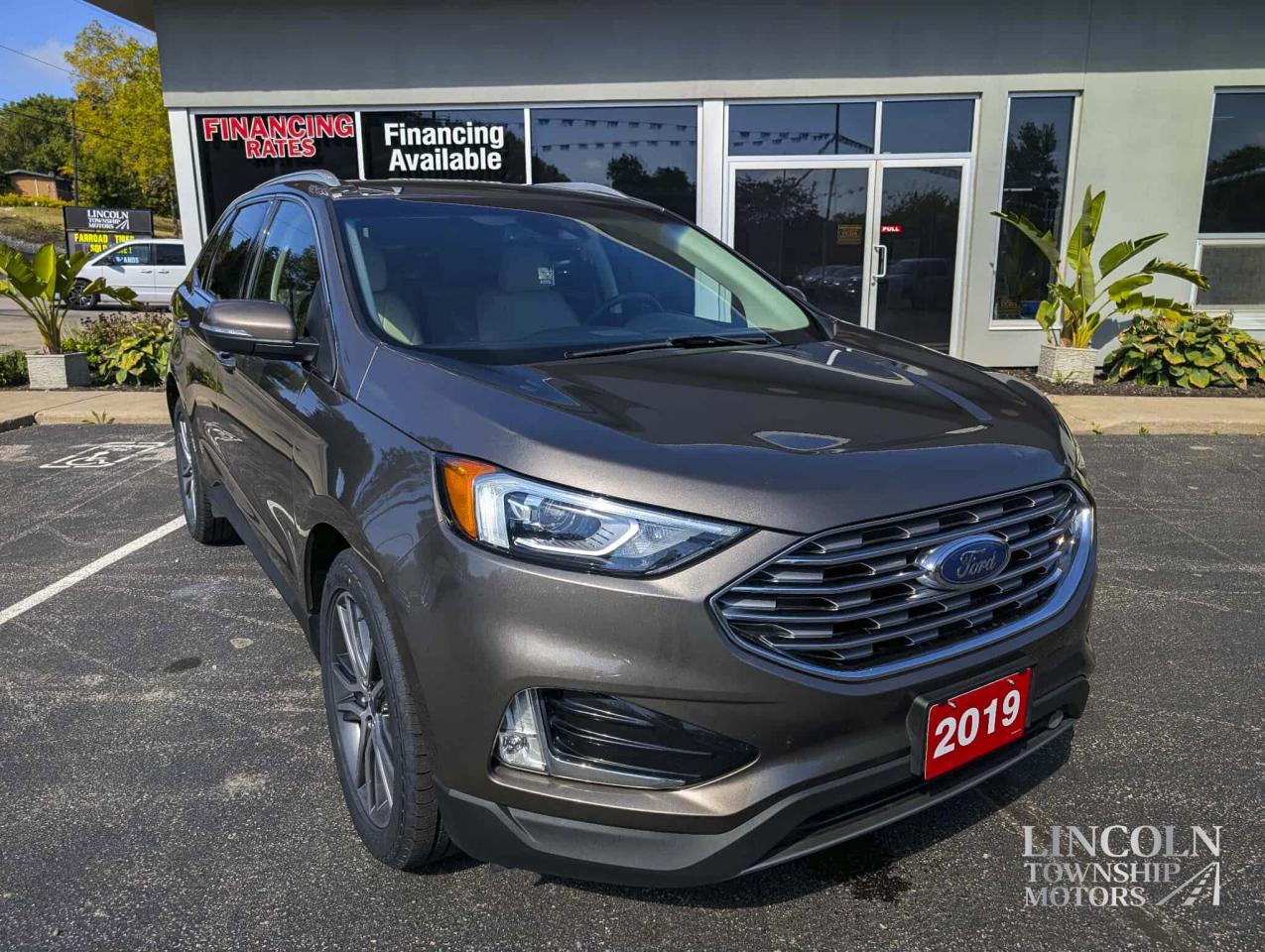 2019 Ford Edge Titanium- CLEAN CARFAX, AWD, RMT START, 2.0L,4 CYL Photo0