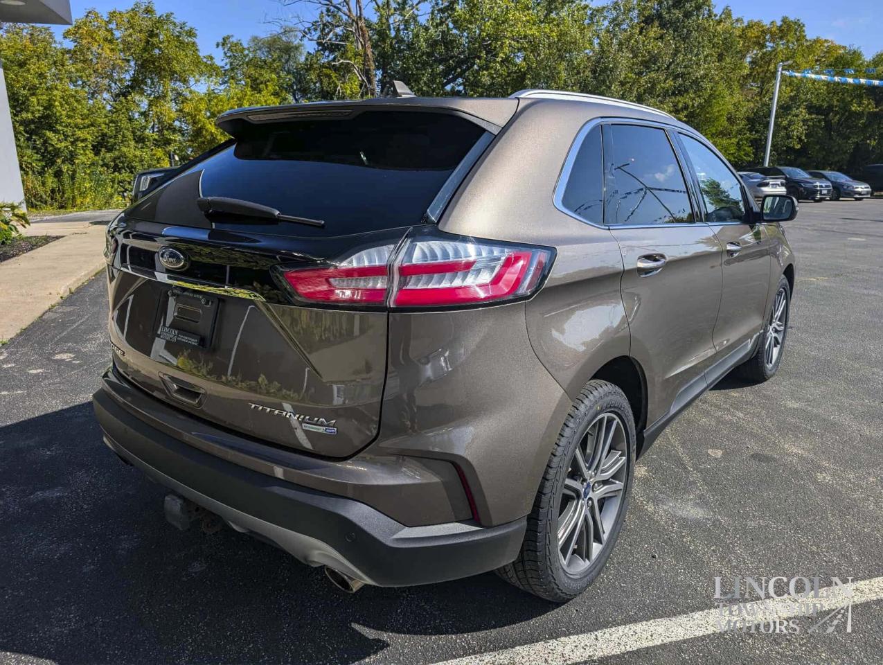 2019 Ford Edge Titanium- CLEAN CARFAX, AWD, RMT START, 2.0L,4 CYL Photo