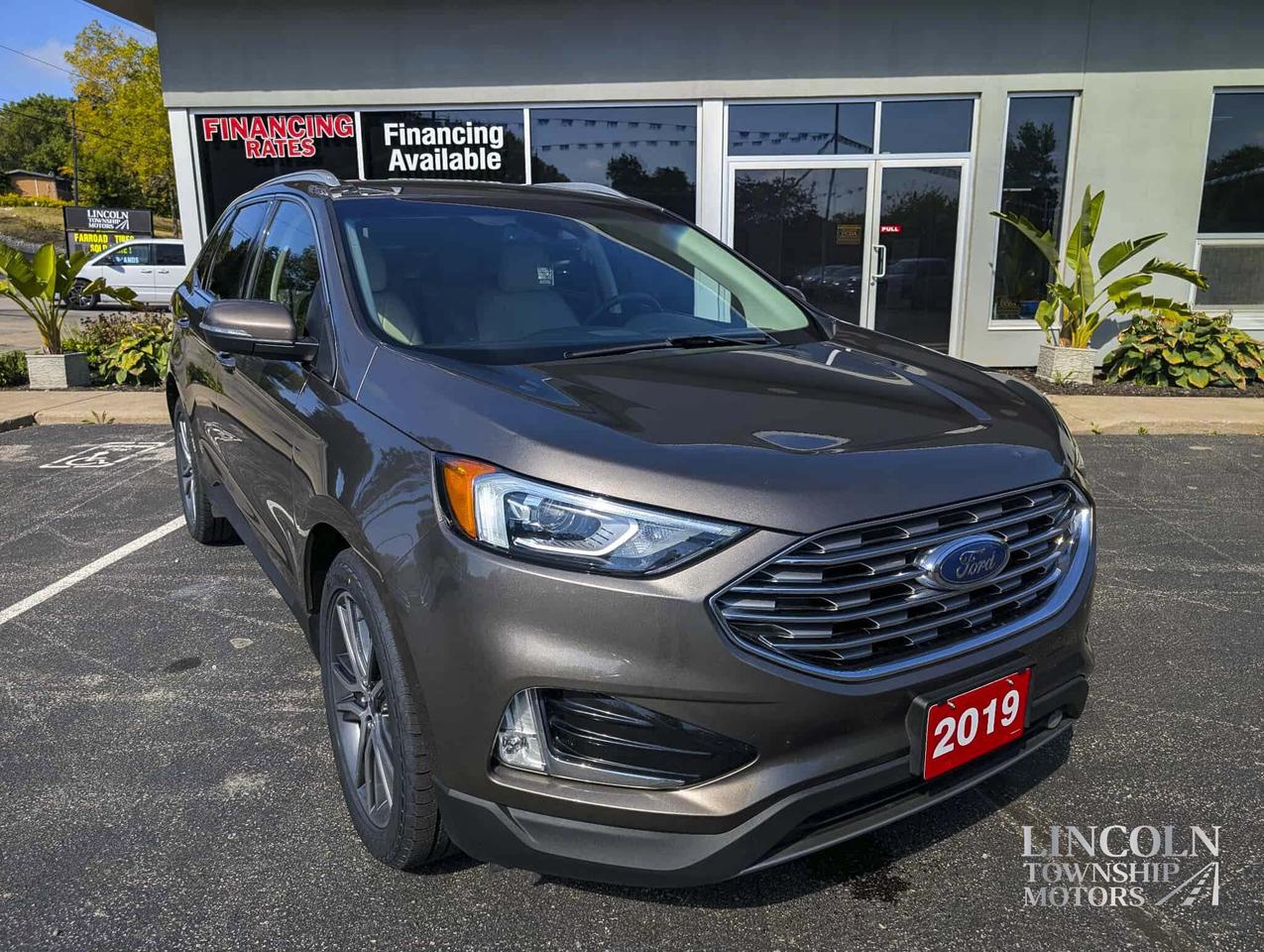 2019 Ford Edge Titanium- CLEAN CARFAX, AWD, RMT START, 2.0L,4 CYL Photo0
