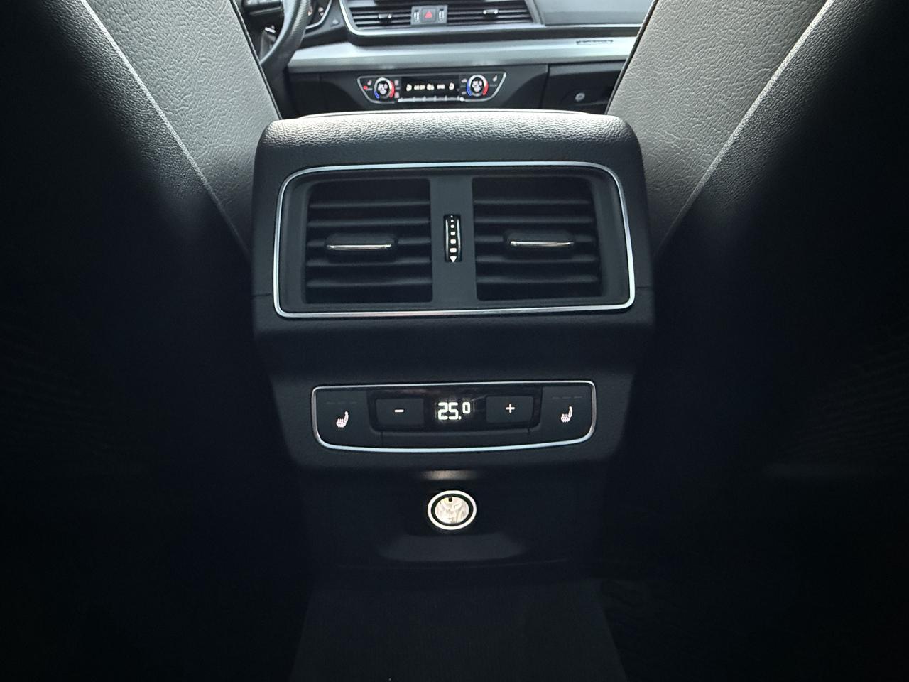 2019 Audi Q5 Technik S-Line quattro  ACCIDENT FREE 1-OWNER Photo