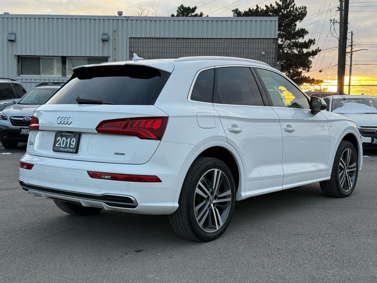 2019 Audi Q5 Technik S-Line quattro  ACCIDENT FREE 1-OWNER Photo