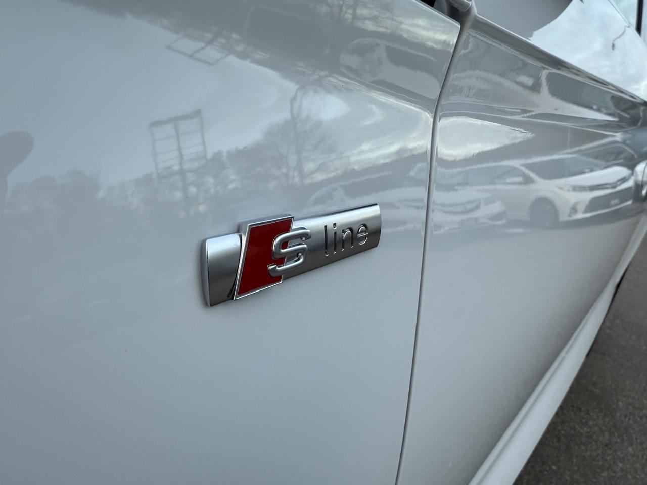 2019 Audi Q5 Technik S-Line quattro  ACCIDENT FREE 1-OWNER Photo