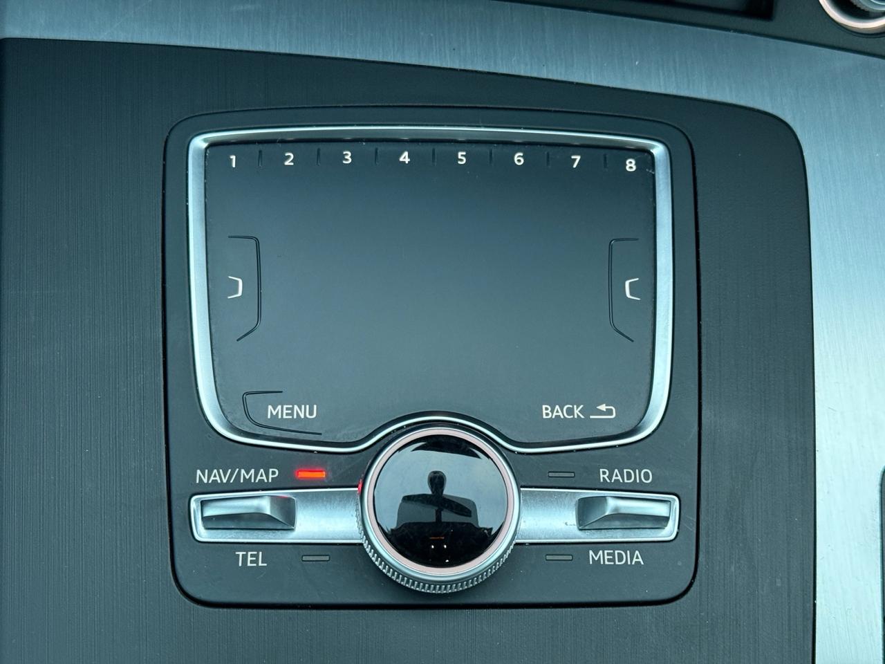 2019 Audi Q5 Technik S-Line quattro  ACCIDENT FREE 1-OWNER Photo