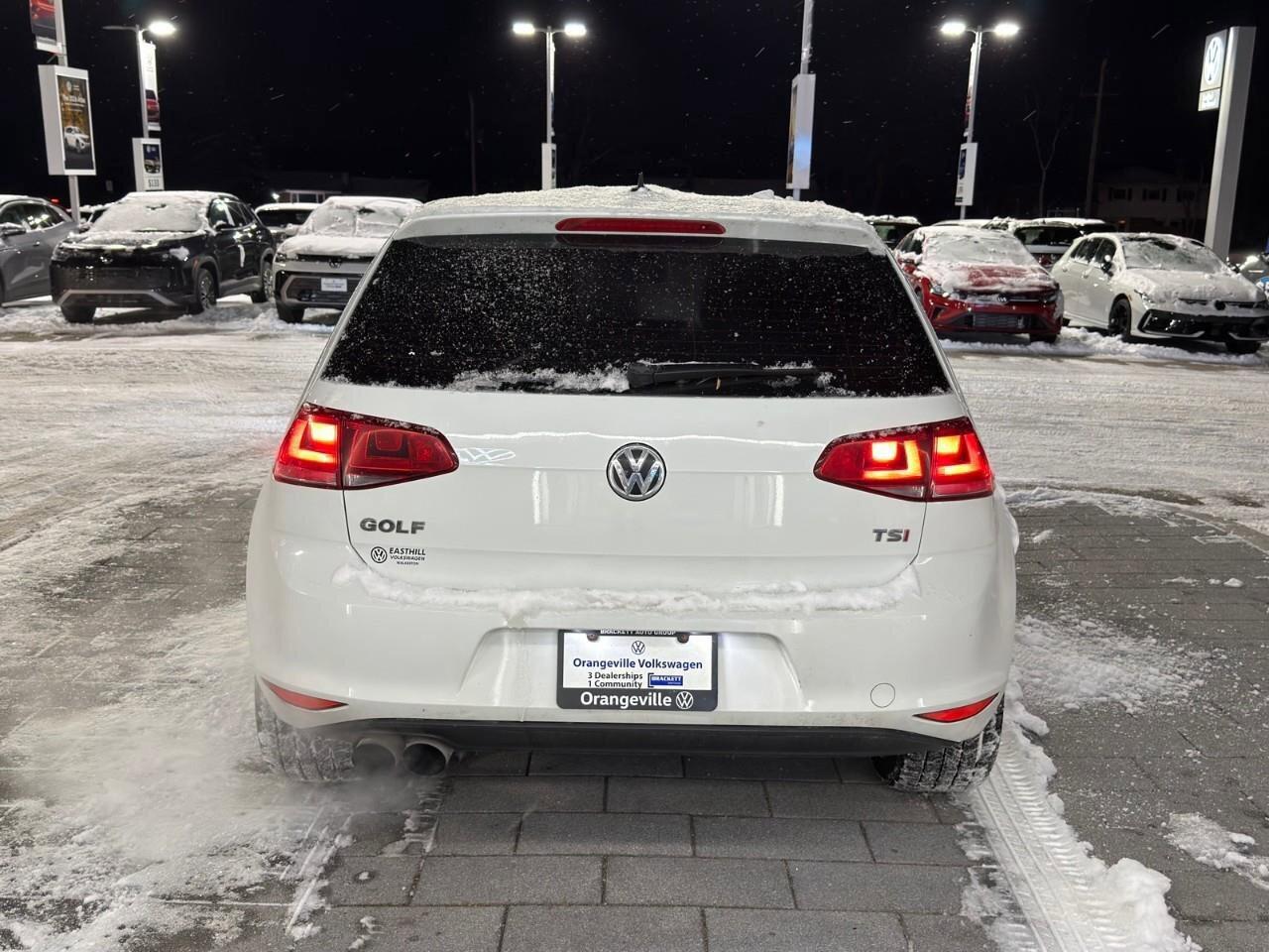 2017 Volkswagen Golf 1.8 TSI ComfortlineAS-TRADED, HTD SEATS, BACKUP CA Photo