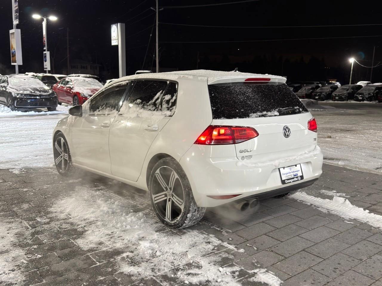 2017 Volkswagen Golf 1.8 TSI ComfortlineAS-TRADED, HTD SEATS, BACKUP CA Photo