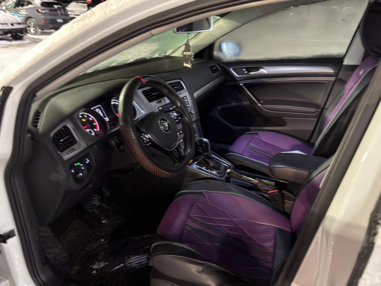 2017 Volkswagen Golf 1.8 TSI ComfortlineAS-TRADED, HTD SEATS, BACKUP CA Photo