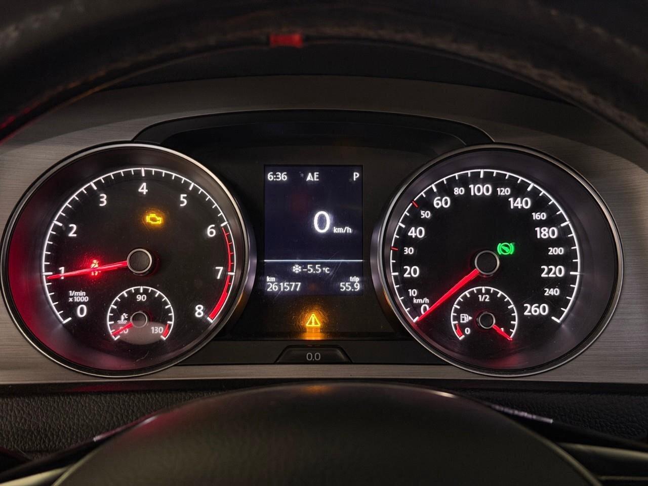 2017 Volkswagen Golf 1.8 TSI ComfortlineAS-TRADED, HTD SEATS, BACKUP CA Photo