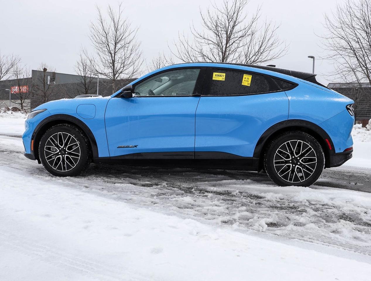 2024 Ford Mustang Mach-E Premium Photo4