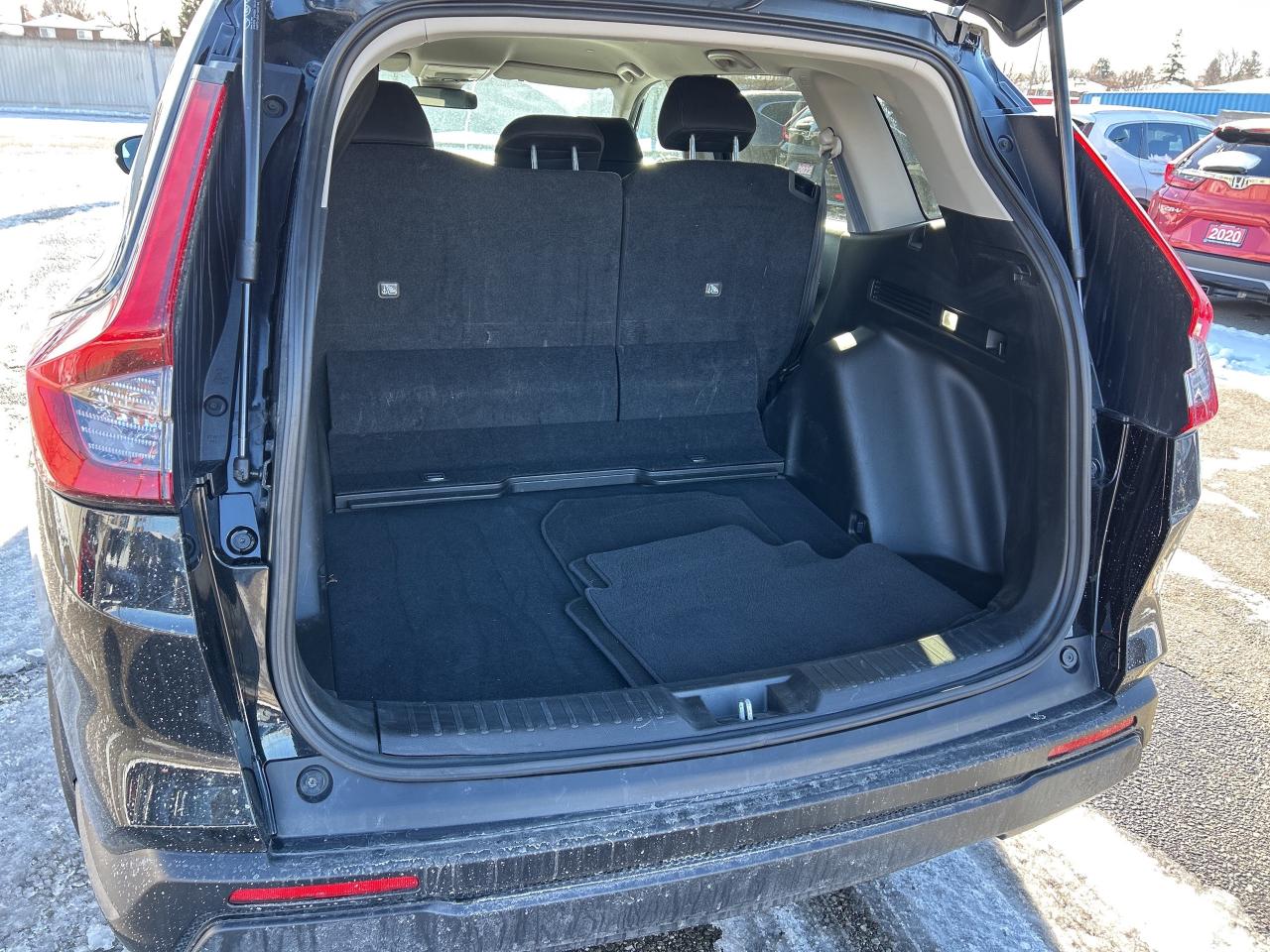 2023 Honda CR-V LX AWD  Heated Seats  Rear Camera CarPlay Photo