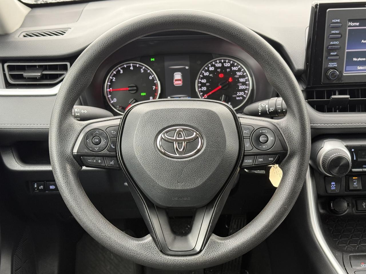 2022 Toyota RAV4 LE l FWD l One Owner l Toyota Warranty l Low Km l Photo