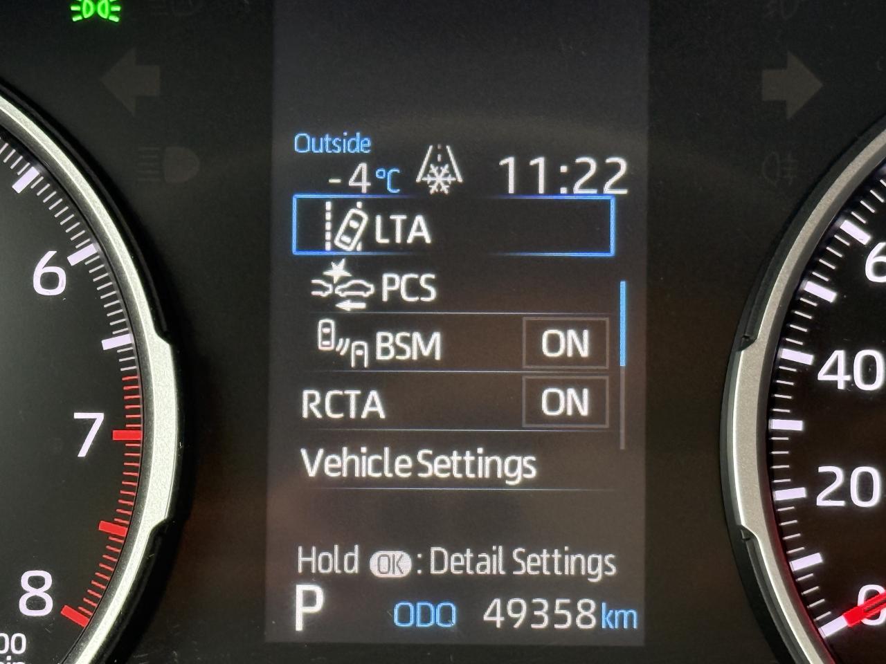 2022 Toyota RAV4 LE l FWD l One Owner l Toyota Warranty l Low Km l Photo